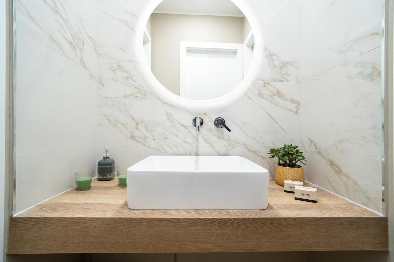 Archimedes Suites CTA Exteriör bild